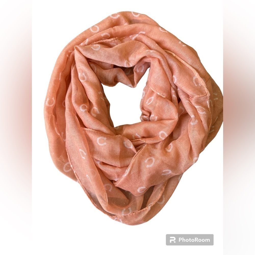 D&Y scarf peach‎ lightweight Infiniti Horseshoe Equestrian NWT